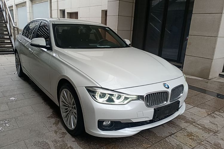 BMW 3 Series 2018 #4 BMW 3 Series 2018 car image #4