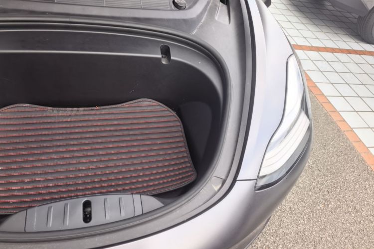 Tesla Model 3 2020 immagine di auto #24