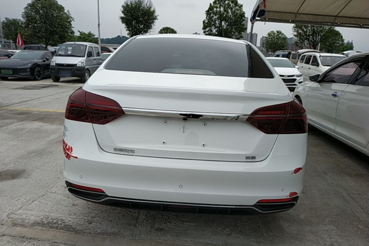 GEELY Emgrand 2020 car image #6