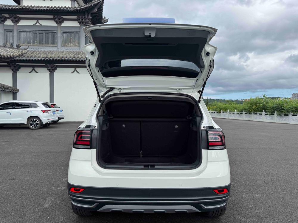 Volkswagen T-Cross 2021 car image #20