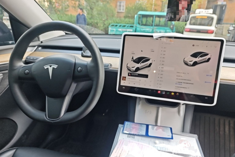 Tesla Model Y 2022 #11 Tesla Model Y 2022 immagine di auto #11