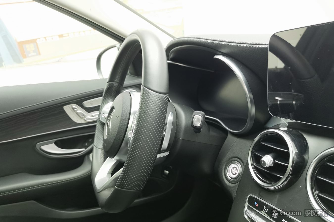 Mercedes-Benz C Class 2021 car image #23