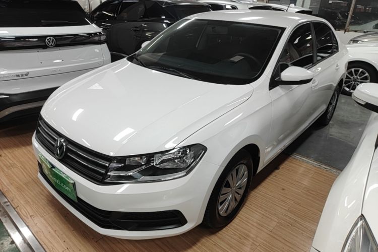 Volkswagen Santana 2022 car image #2