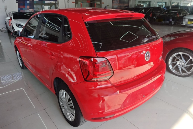 Volkswagen Polo 2016 car image #5
