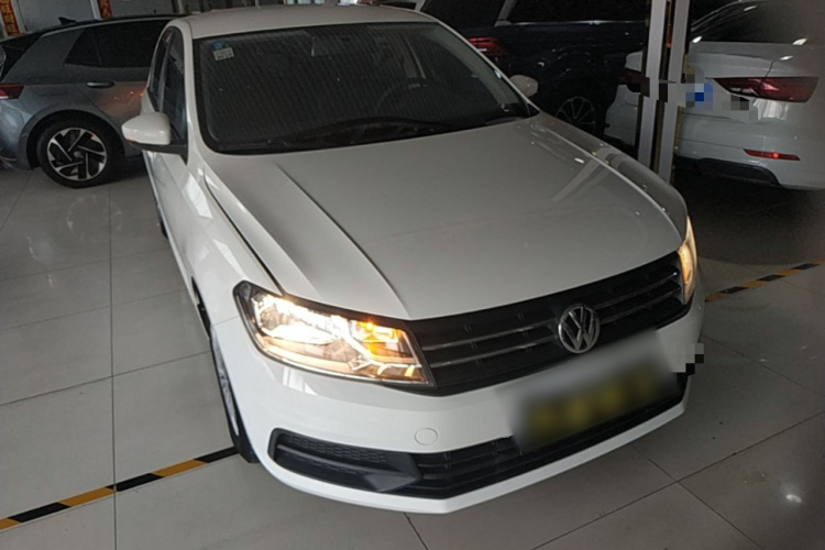 Volkswagen Santana 2017 car image #4