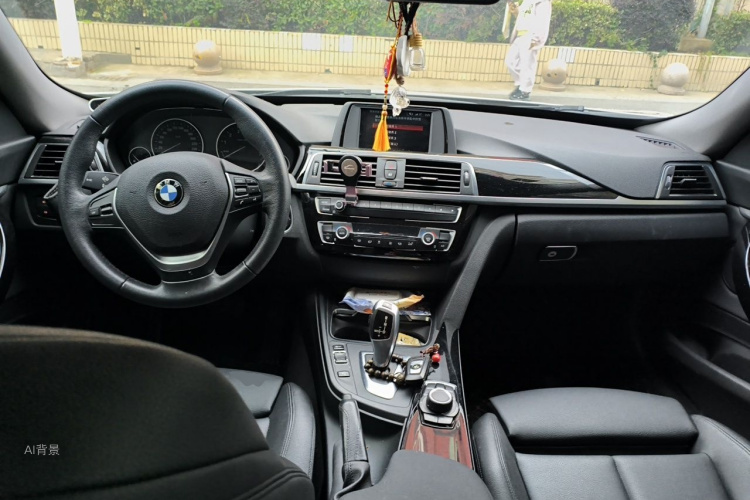 BMW 3 Series GT 2018 #11 BMW 3 Series GT 2018 immagine di auto #11