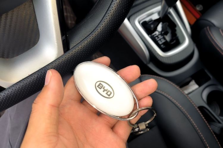BYD Yuan 2018 car image #9