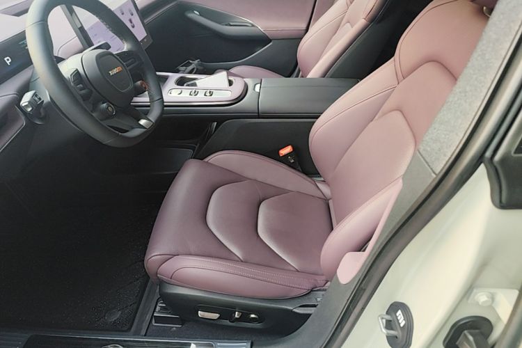 MI SU7 2025 car image #15