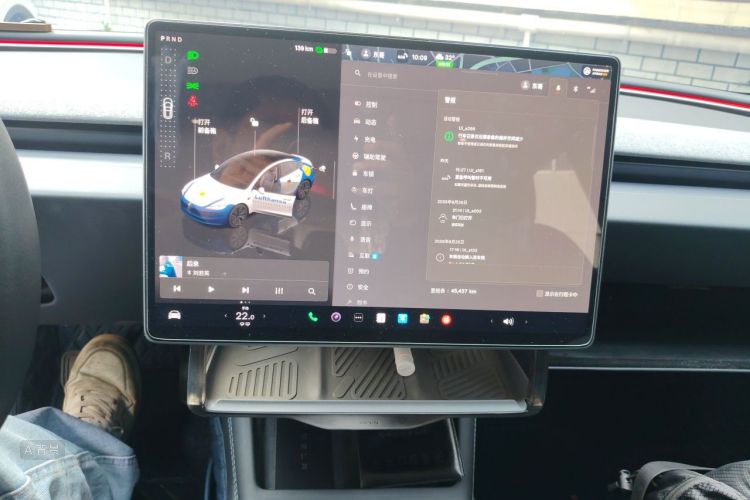 Tesla Model 3 2024 car image #15