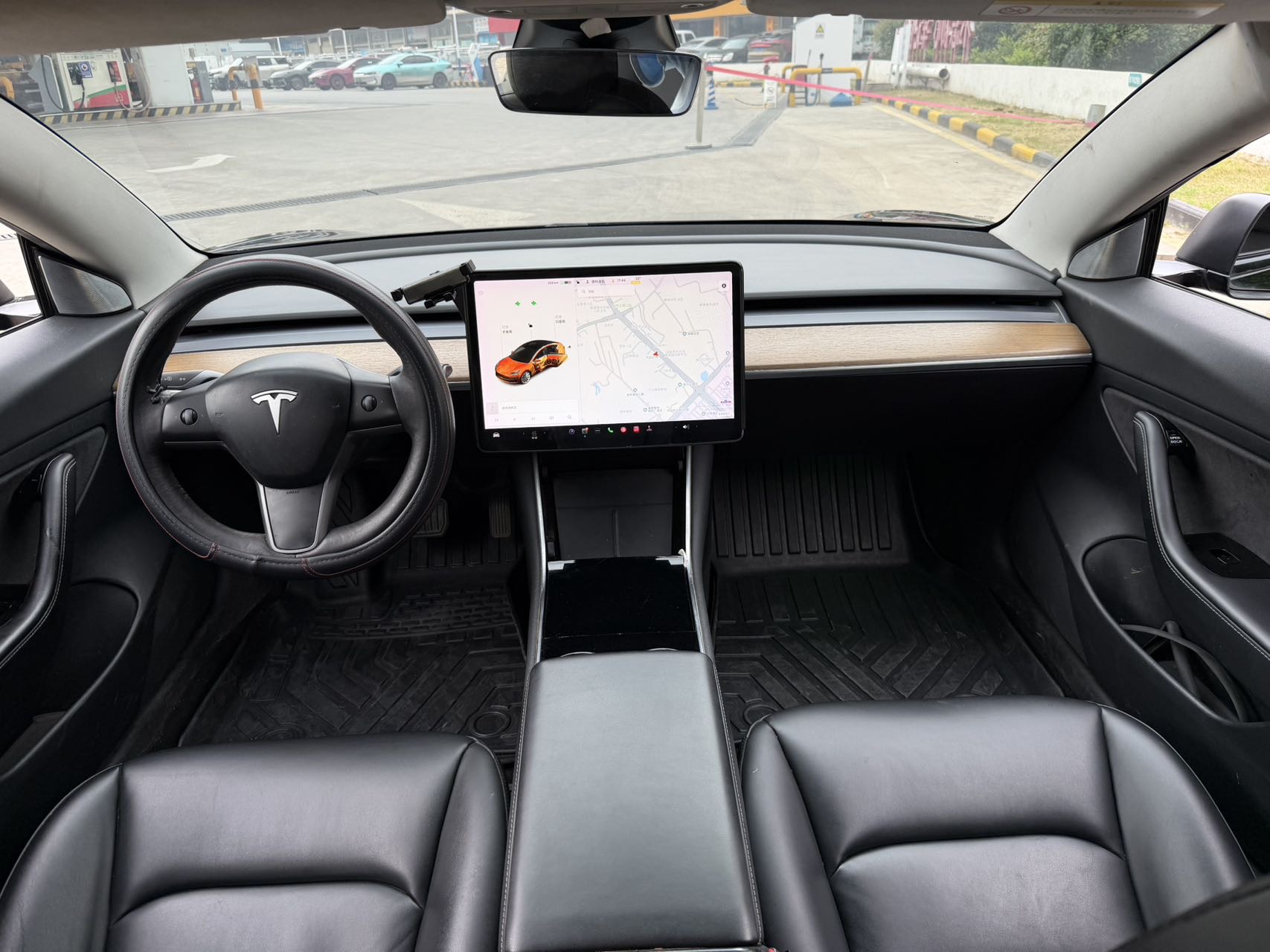 Tesla Model 3 2020 car image #15