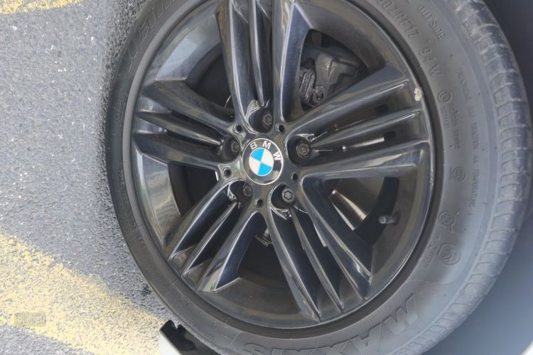 BMW 3 Series 2017 #9 BMW 3 Series 2017 car image #9