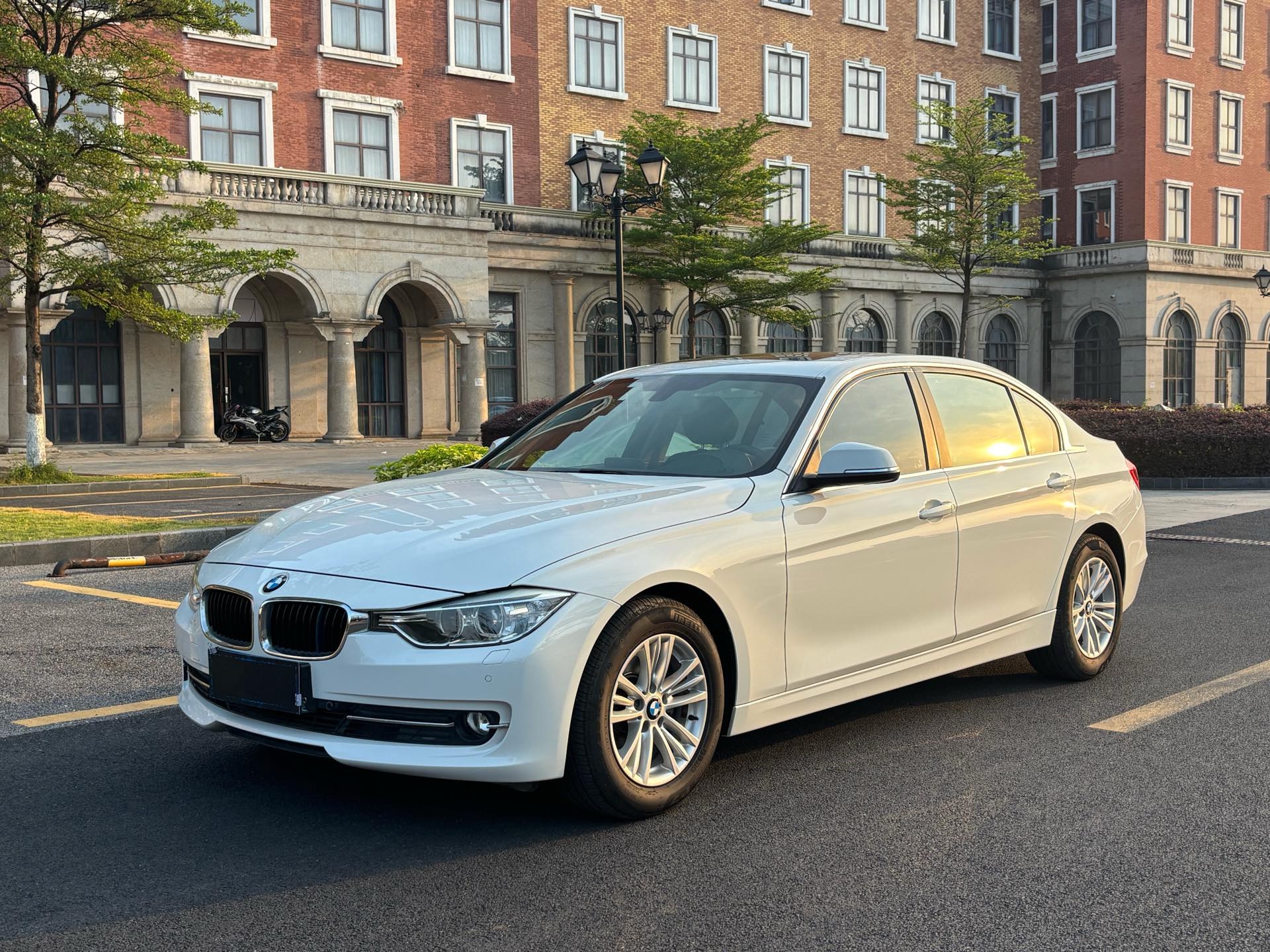 BMW 3 Series 2014 car image 