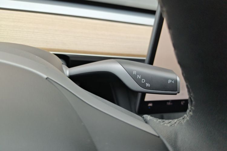 Tesla Model 3 2023 car image #14