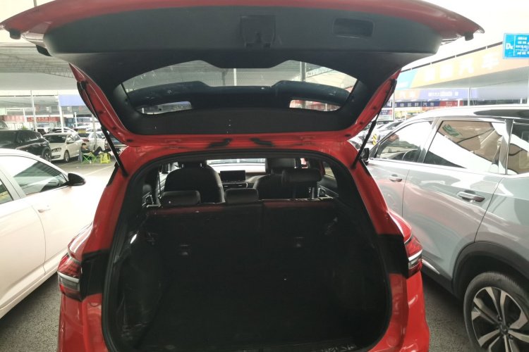 GEELY Coolray 2020 immagine di auto #19