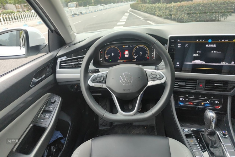 Volkswagen Bora 2023 car image #12