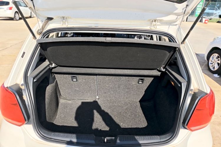 Volkswagen Polo 2015 صورة سيارة #25