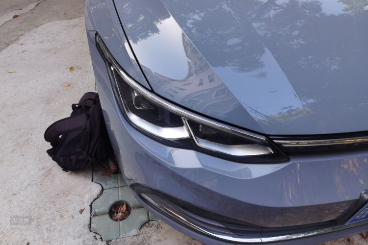 Volkswagen Golf 2022 imagen de coche #8