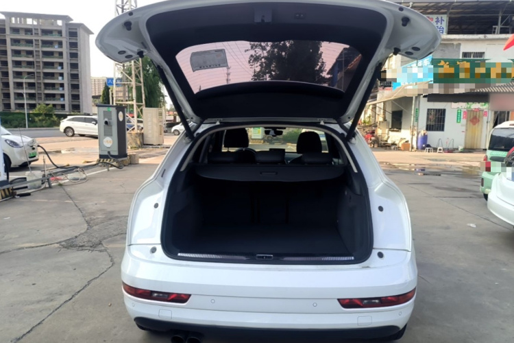 Audi Q3 2017 #19 Audi Q3 2017 car image #19