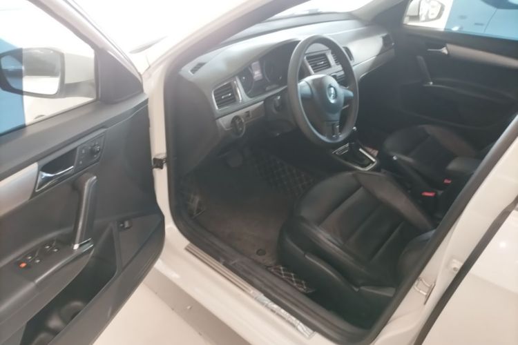 Volkswagen Lavida 2016 car image #12
