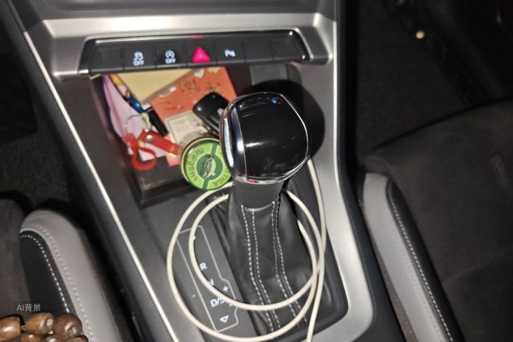 Audi Q3 2019 #16 Audi Q3 2019 car image #16
