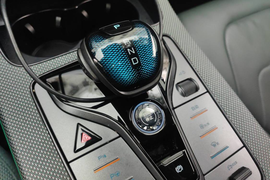 BYD Han 2022 car image #27