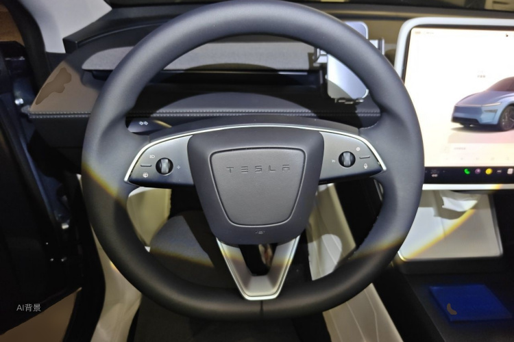 Tesla Model Y 2025 immagine di auto #12