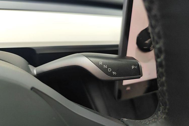 Tesla Model Y 2022 #18 Tesla Model Y 2022 immagine di auto #18
