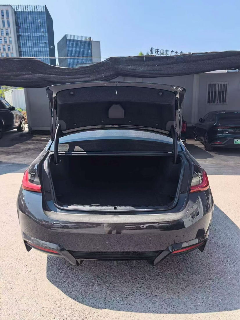 BMW i3 2023 car image #5