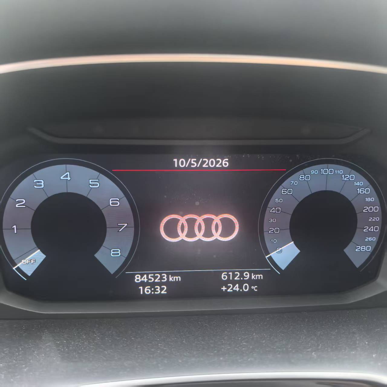 Audi Q3 2020 car image #6
