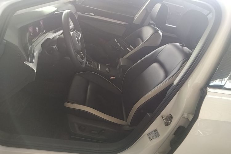 Volkswagen Golf 2022 #15 Volkswagen Golf 2022 car image #15