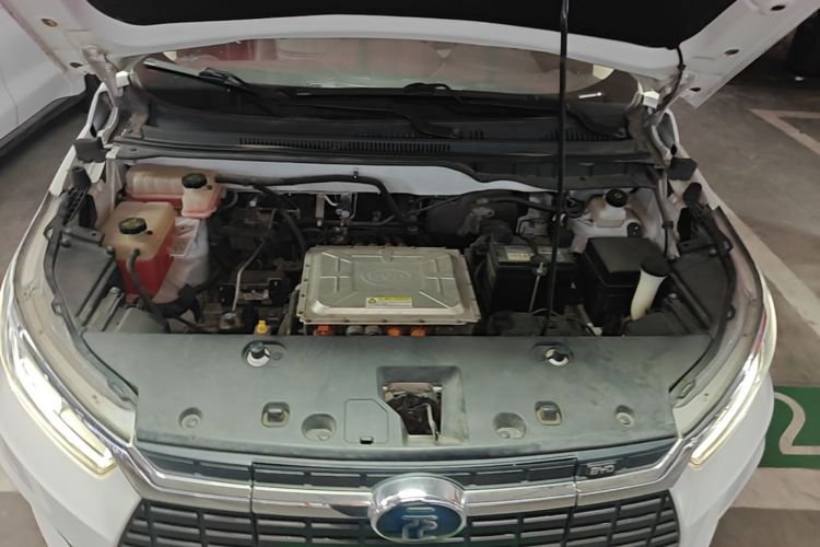 BYD Yuan New Energy 2019 #20 BYD Yuan New Energy 2019 car image #20