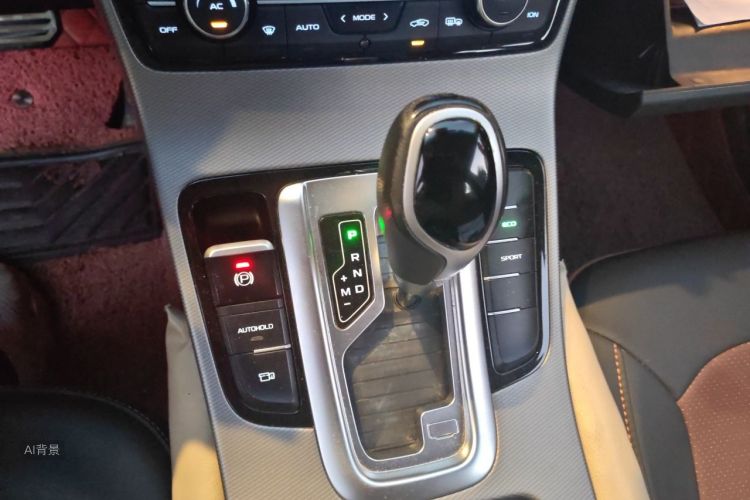 GEELY Emgrand GS 2018 immagine di auto #16