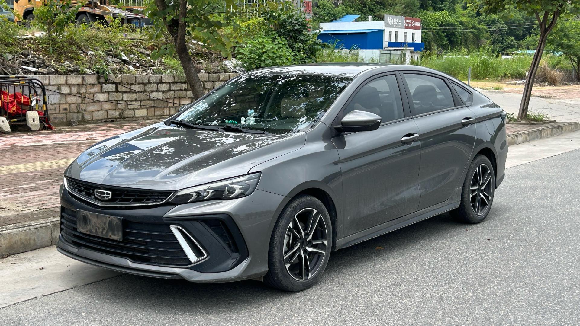 GEELY Binray 2022 immagine di auto 