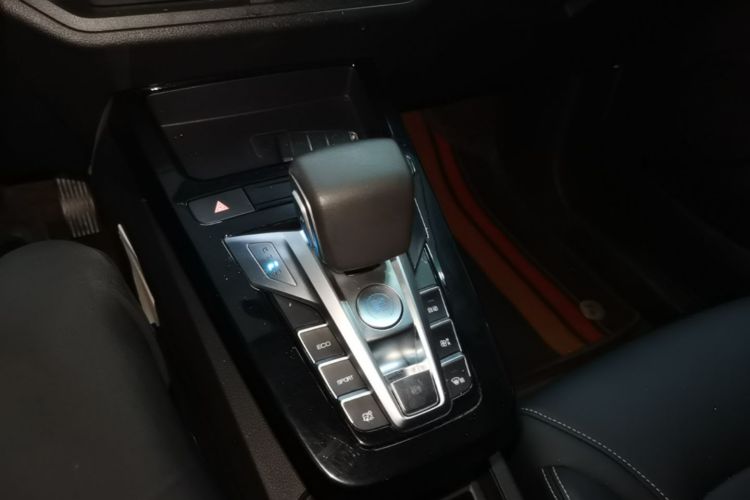 BYD Yuan New Energy 2019 #14 BYD Yuan New Energy 2019 car image #14
