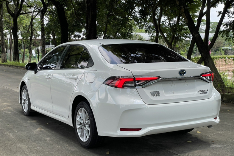 Toyota Corolla 2021 immagine di auto #11