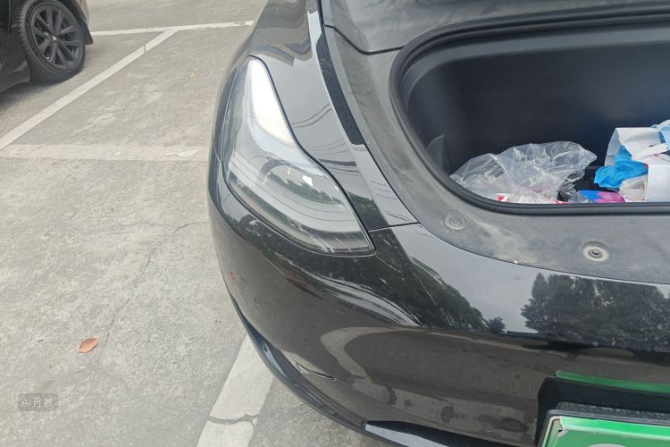 Tesla Model Y 2022 #8 Tesla Model Y 2022 car image #8