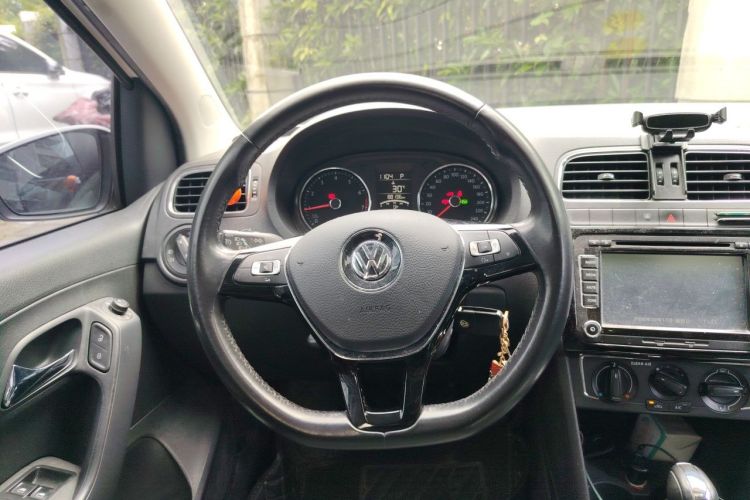 Volkswagen Polo 2016 #11 Volkswagen Polo 2016 car image #11
