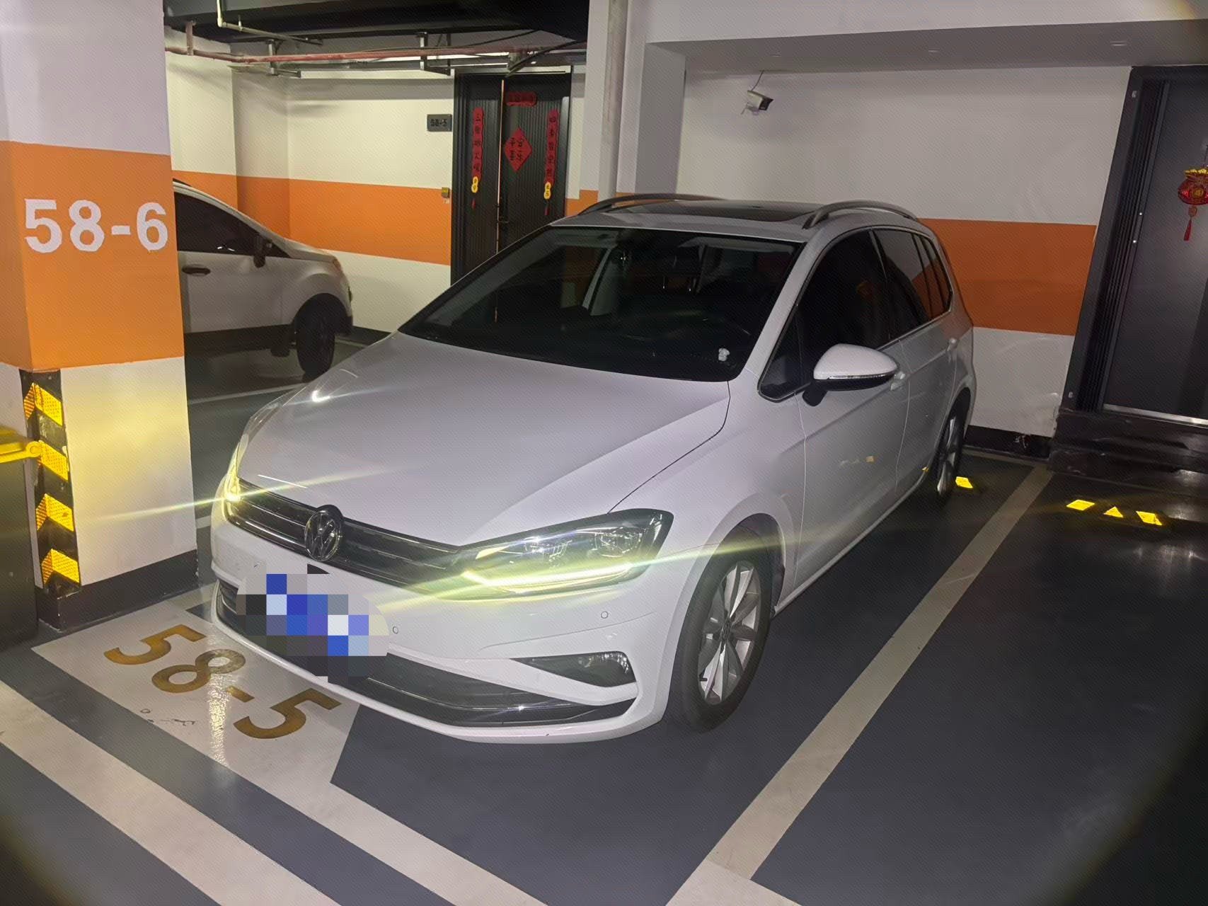 Volkswagen Golf Sportsvan 2020 Volkswagen Golf Sportsvan 2020 image de voiture