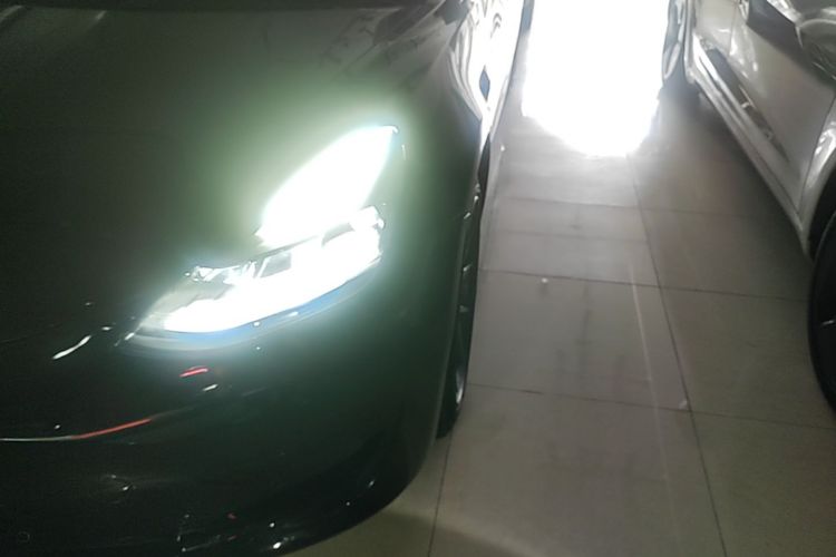 Tesla Model 3 2023 car image #23
