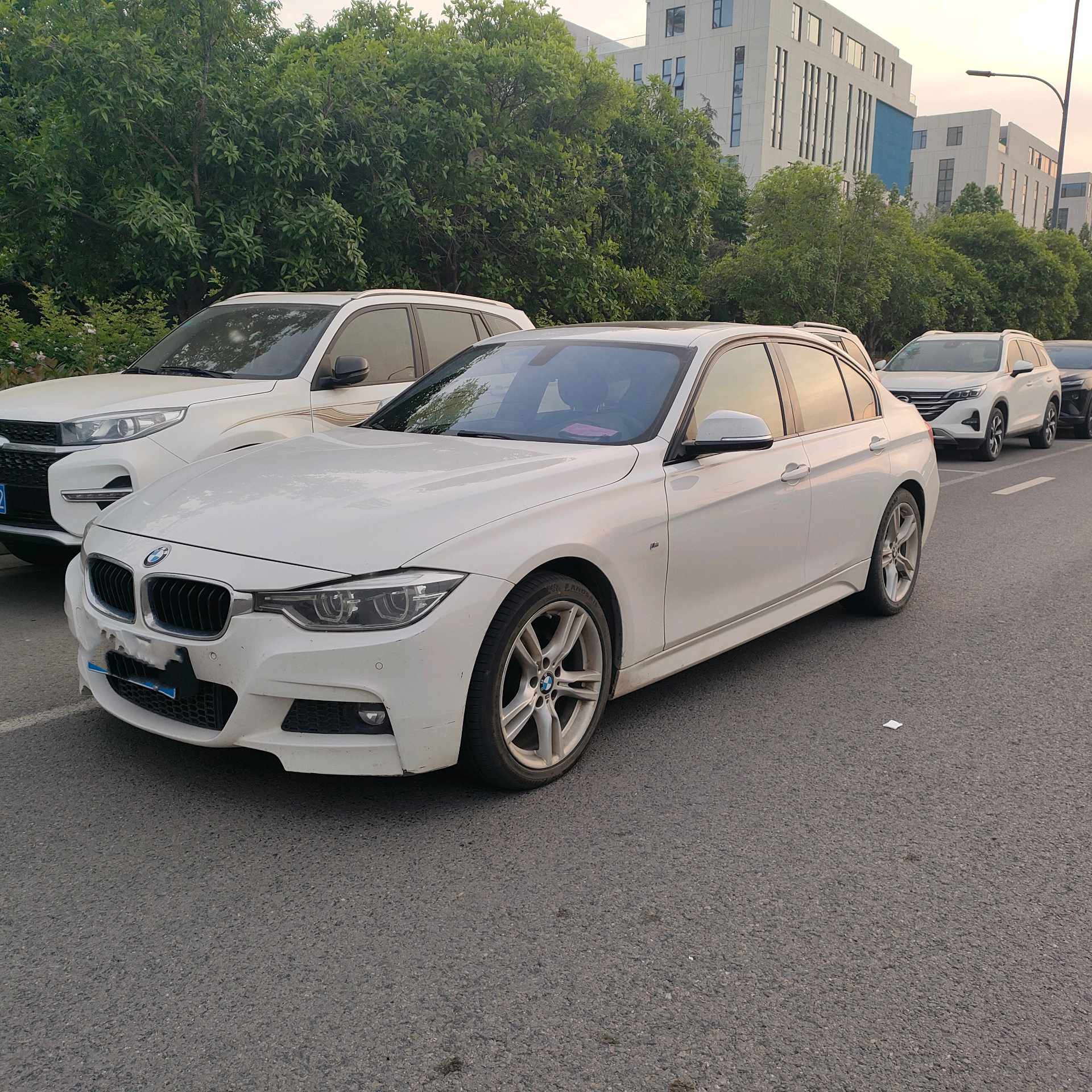 BMW 3 Series 2017 BMW 3 Series 2017 immagine di auto