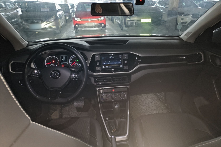 Volkswagen T-Cross 2020 #10 Volkswagen T-Cross 2020 immagine di auto #10