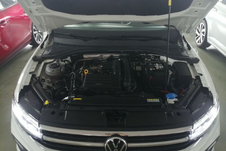 Volkswagen Bora 2024 car image #20