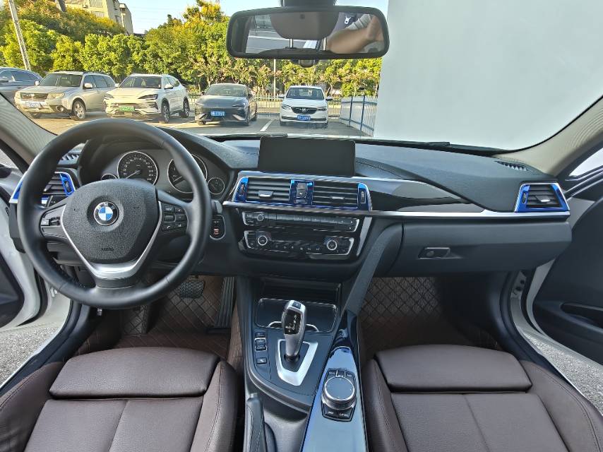 BMW 3 Series 2019 imagen de coche #6