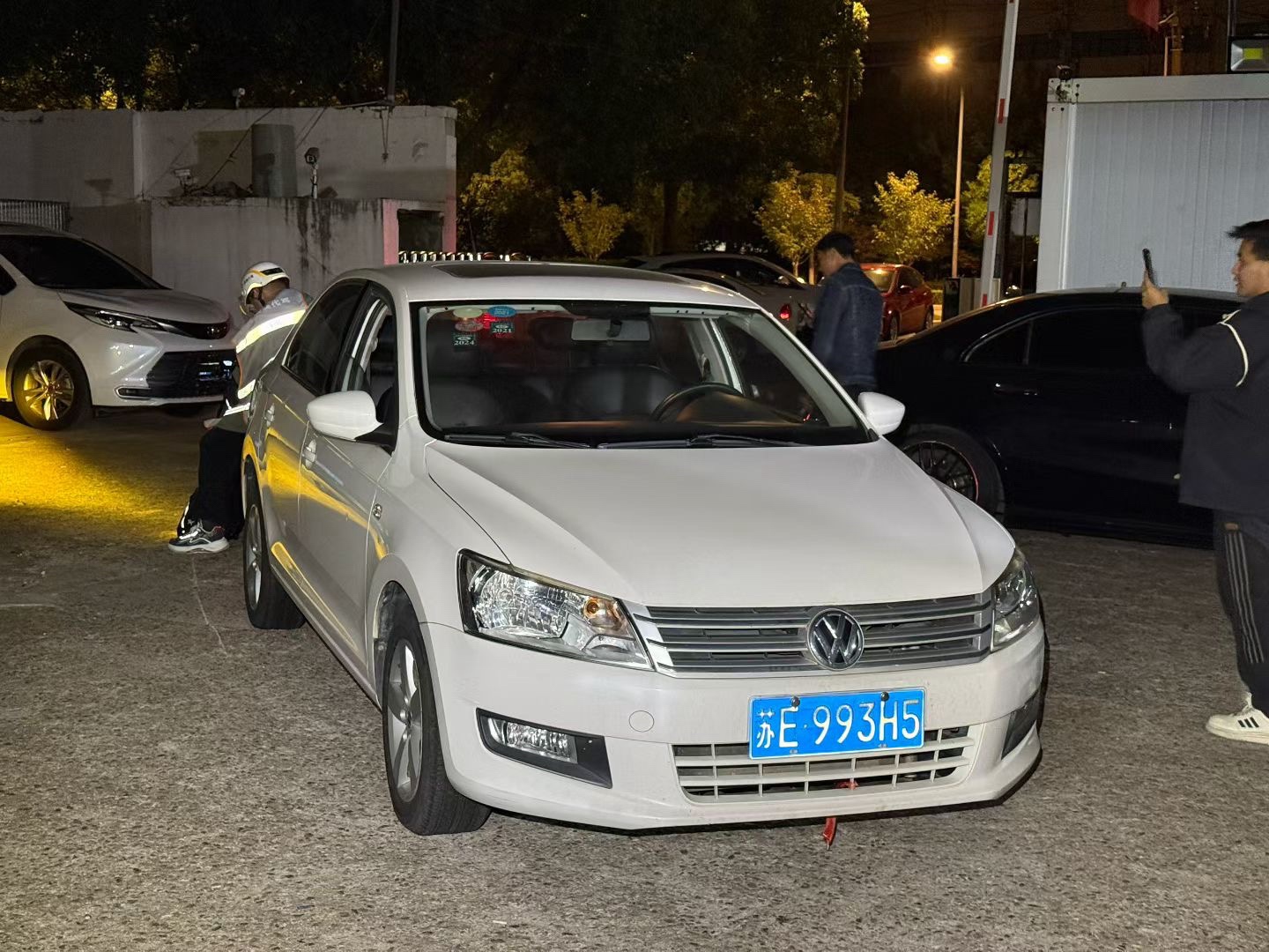 Volkswagen Santana 2014 car image #3