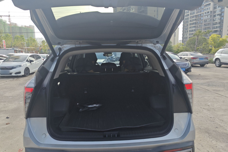 GEELY Boyue L 2024 immagine di auto #19