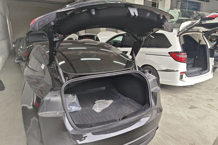 Tesla Model 3 2023 #19 Tesla Model 3 2023 car image #19
