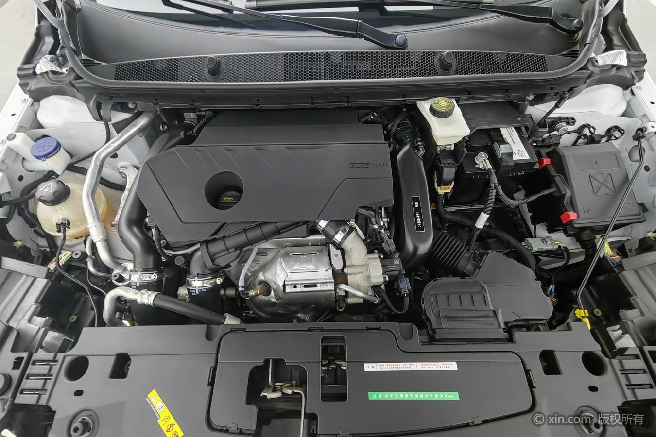 Peugeot 408 2024 car image #18