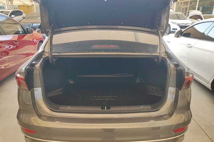 GEELY Emgrand 2024 car image #21