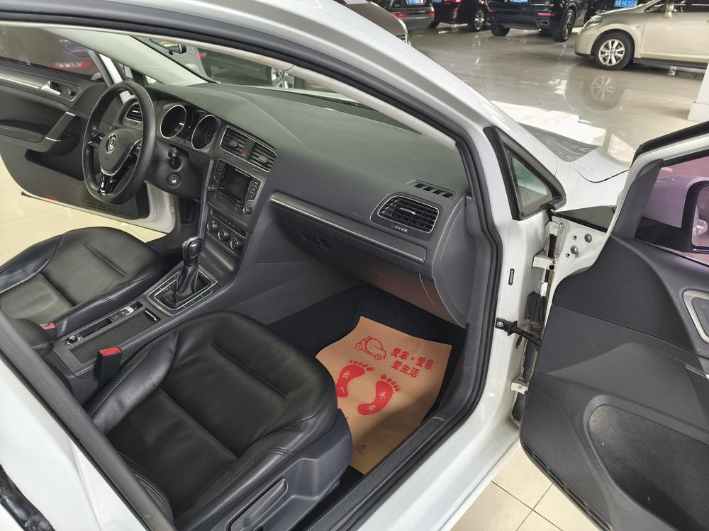 Volkswagen Golf 2016 car image #7