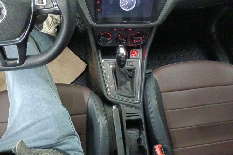 Volkswagen Lavida 2020 car image #14